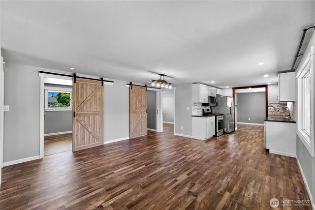 1700 S 15th Street, Mount Vernon, WA 98274