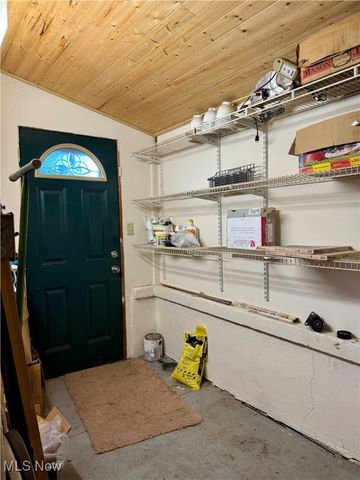 813 16th, Vienna, WV 26105