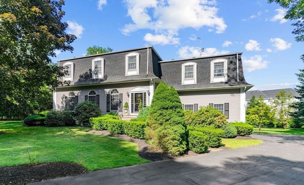 80 Howland Road, East Greenwich, RI 02818