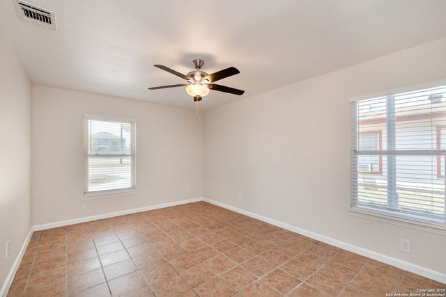5523 Middlefield Dr, San Antonio, TX 78242