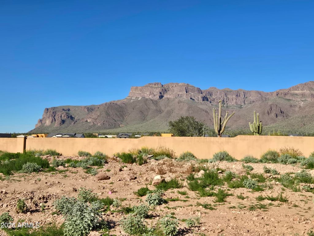 2790 S PETROGLYPH Trail 66, Gold Canyon, AZ 85118 — exterior