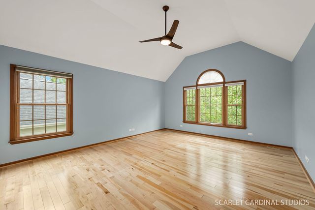 1063 Willow Creek Road, West Chicago, IL 60185