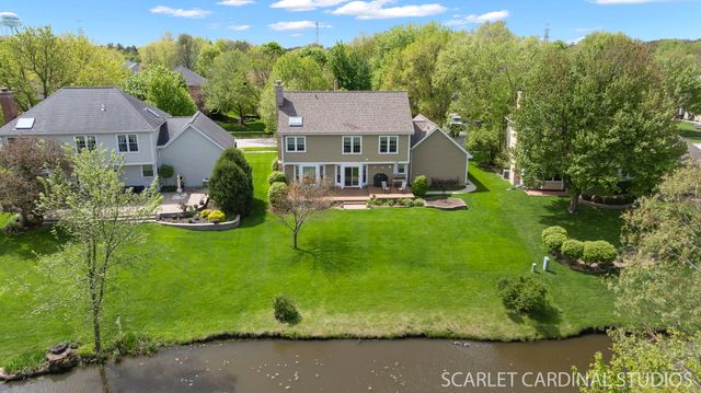1063 Willow Creek Road, West Chicago, IL 60185