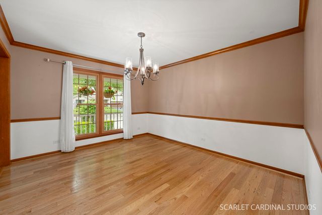 1063 Willow Creek Road, West Chicago, IL 60185