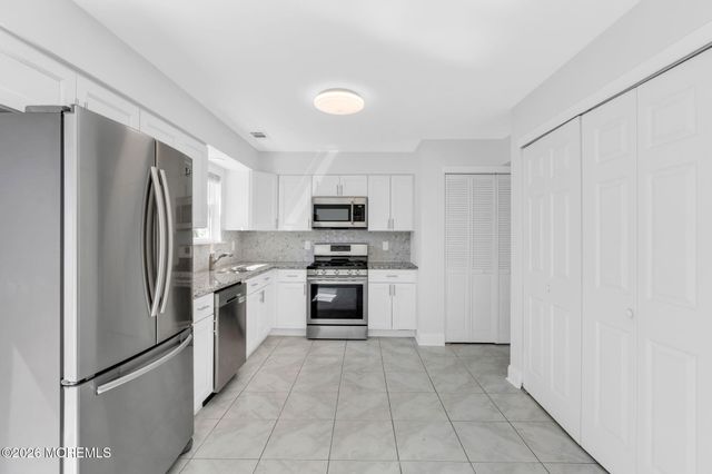 300 Greenwood Loop Road 300, Brick, NJ 08724