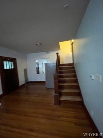 2225 South Avenue, Niagara Falls, NY 14305