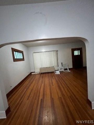 2225 South Avenue, Niagara Falls, NY 14305