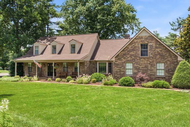 1207 Arrowhead Drive, Brentwood, TN 37027