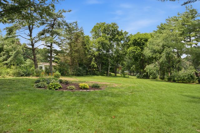 1207 Arrowhead Drive, Brentwood, TN 37027