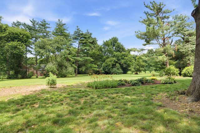 1207 Arrowhead Drive, Brentwood, TN 37027