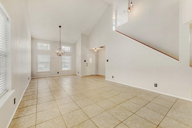 4010 Reeders DR, Austin, TX 78725