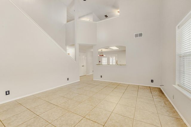 4010 Reeders DR, Austin, TX 78725