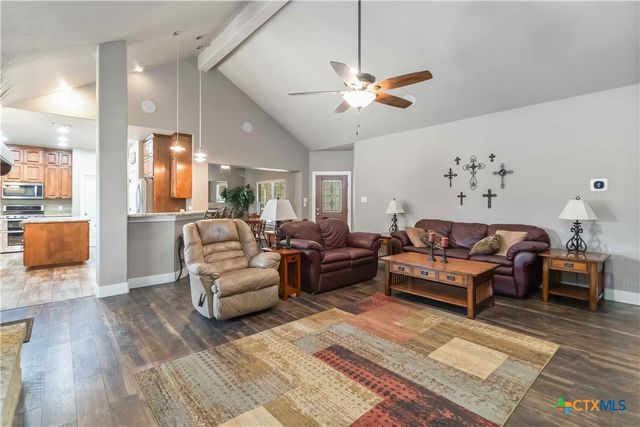 645 Cambridge Drive, New Braunfels, TX 78132