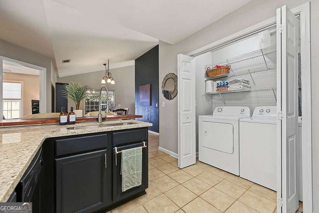217 Parkridge Drive, Woodstock, GA 30189
