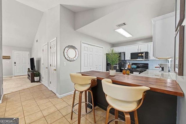 217 Parkridge Drive, Woodstock, GA 30189