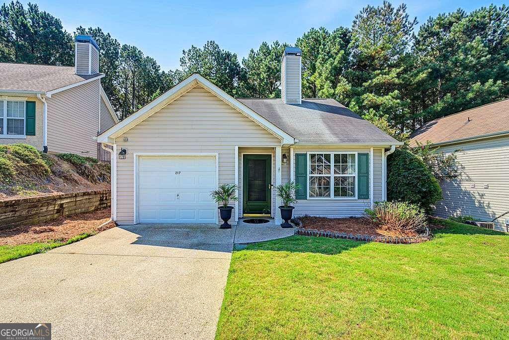 217 Parkridge Drive, Woodstock, GA 30189