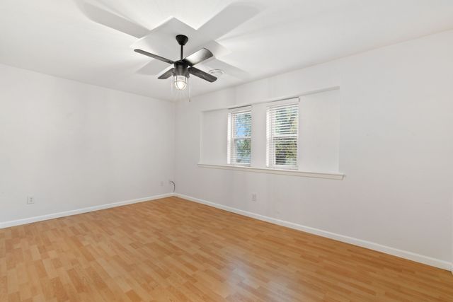 6736 Starnes Road, North Richland Hills, TX 76182