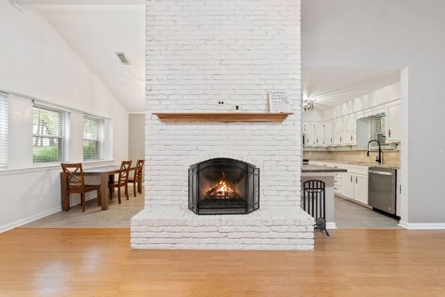 6736 Starnes Road, North Richland Hills, TX 76182