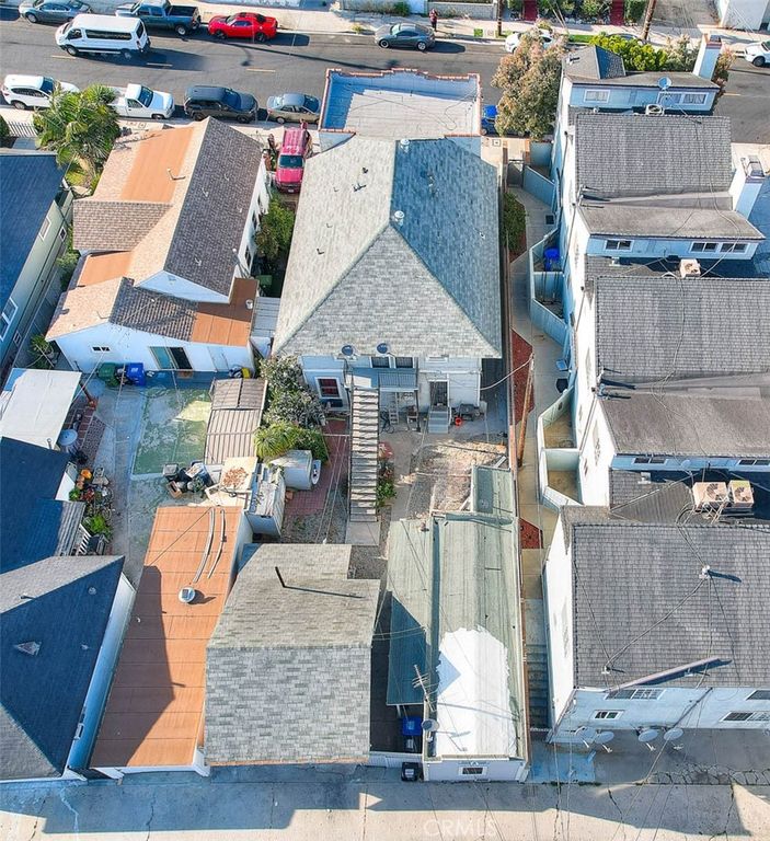 Image 13 of property listing at 629 W 8th W, San Pedro, CA 90731