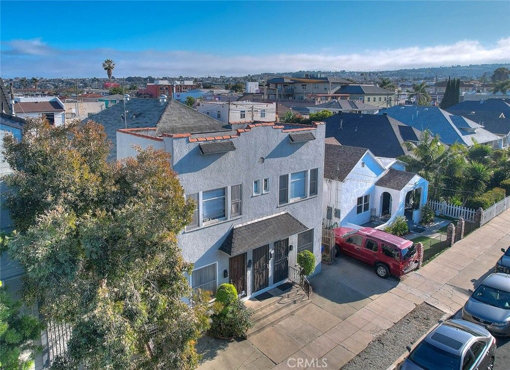 Image 20 of property listing at 629 W 8th W, San Pedro, CA 90731