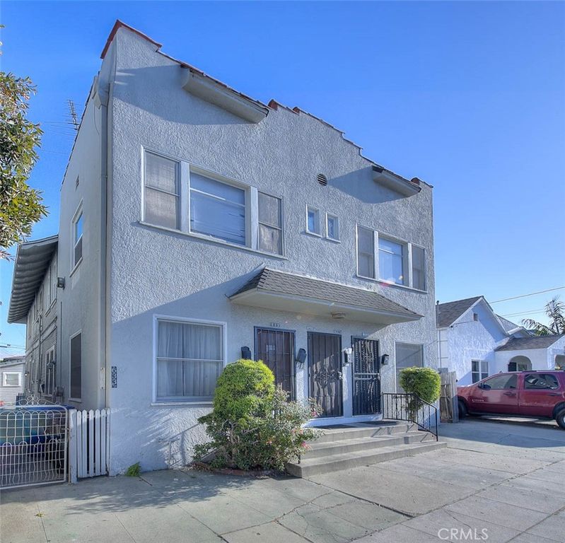 Image 24 of property listing at 629 W 8th W, San Pedro, CA 90731