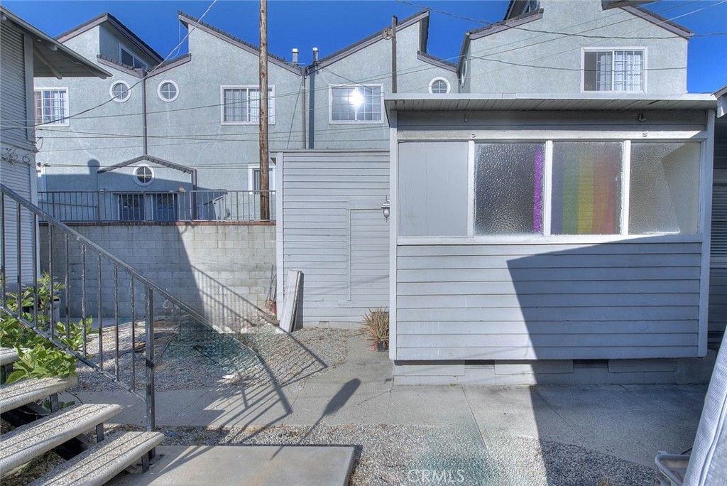 Image 7 of property listing at 629 W 8th W, San Pedro, CA 90731