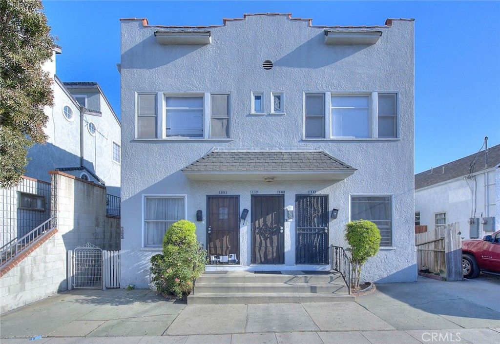 Image 8 of property listing at 629 W 8th W, San Pedro, CA 90731