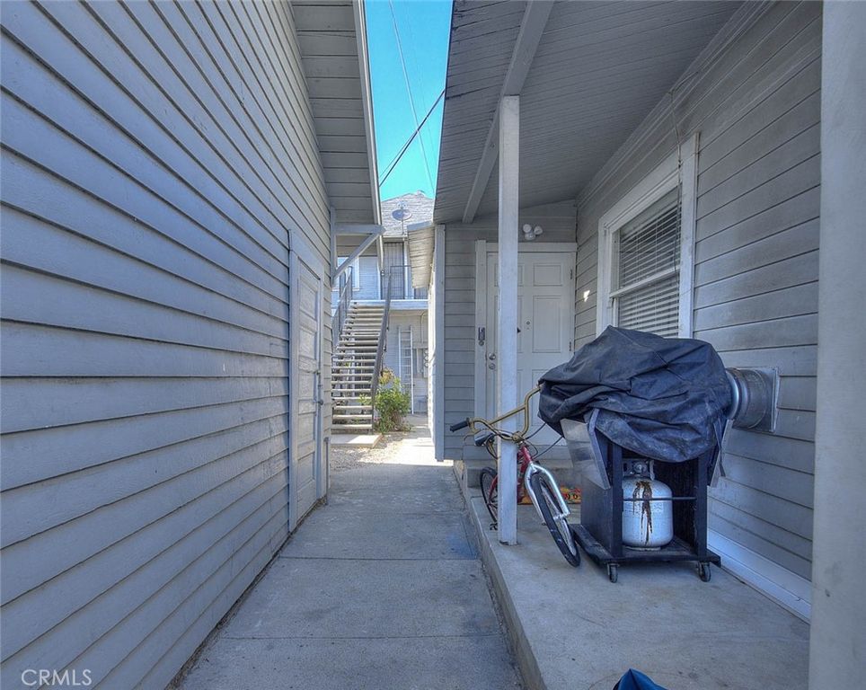 Image 9 of property listing at 629 W 8th W, San Pedro, CA 90731