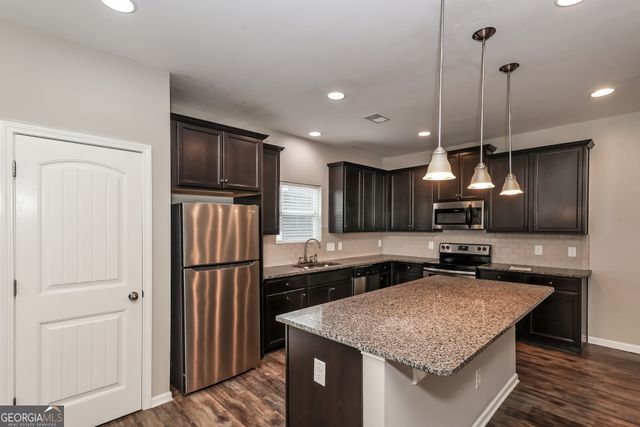 145 Thomaston Street, Newnan, GA 30263