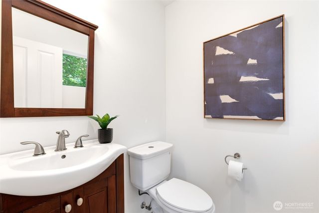 9907 223rd Place NE, Redmond, WA 98053