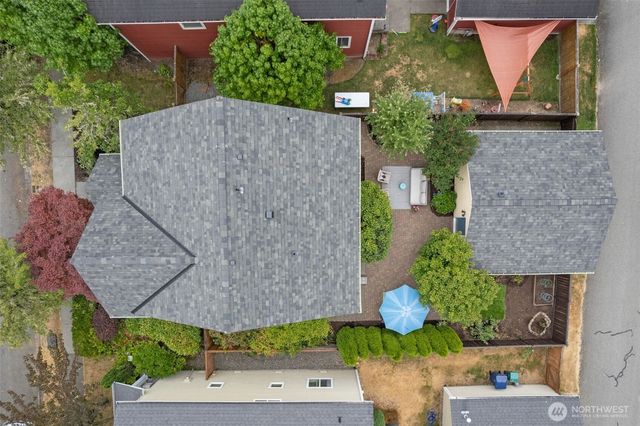 9907 223rd Place NE, Redmond, WA 98053