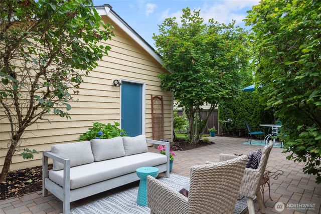 9907 223rd Place NE, Redmond, WA 98053