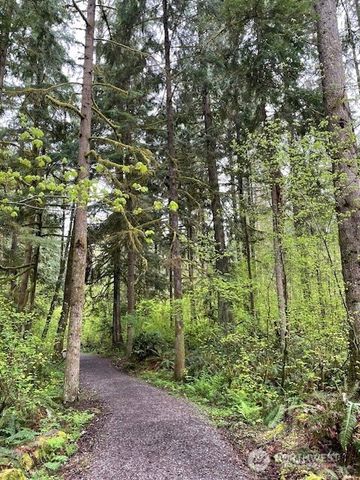 9907 223rd Place NE, Redmond, WA 98053