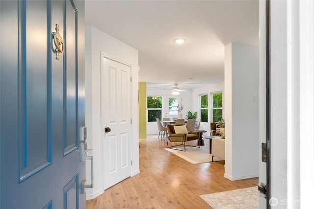 9907 223rd Place NE, Redmond, WA 98053