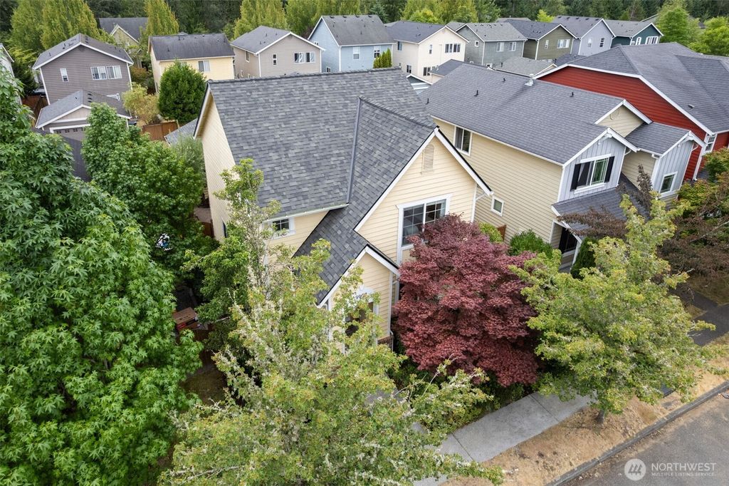 9907 223rd Place NE, Redmond, WA 98053