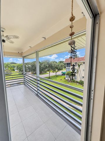 5580 TAMBERLANE Circle 334, Palm Beach Gardens, FL 33418