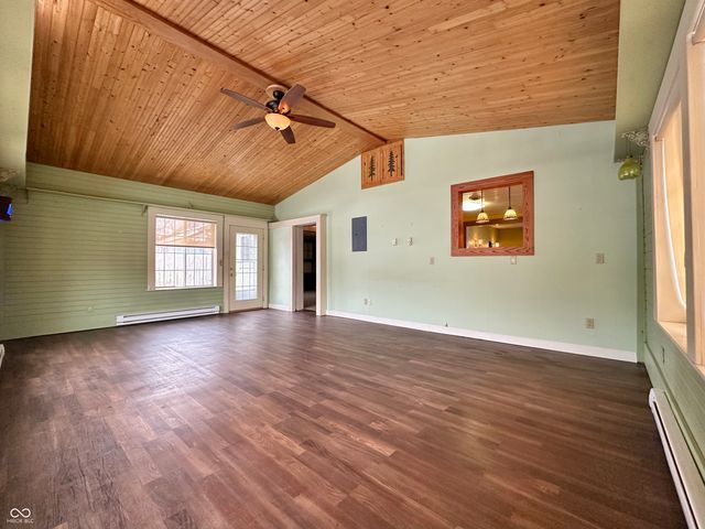 14712 Michael Drive, Leo, IN 46765