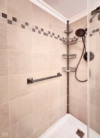 14712 Michael Drive, Leo, IN 46765