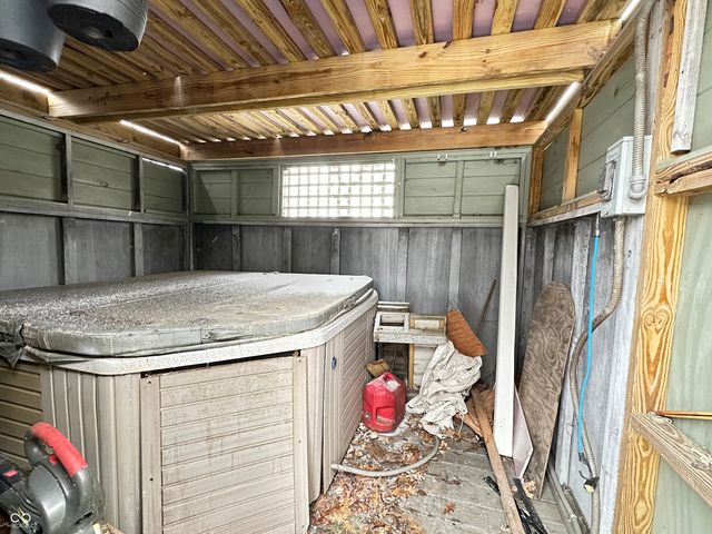 14712 Michael Drive, Leo, IN 46765