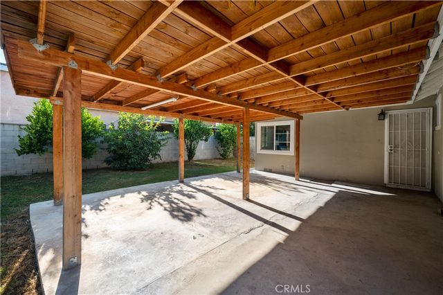 46 Pleasant Street, Long Beach, CA 90805