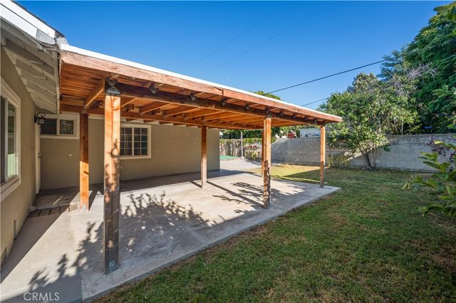 46 Pleasant Street, Long Beach, CA 90805