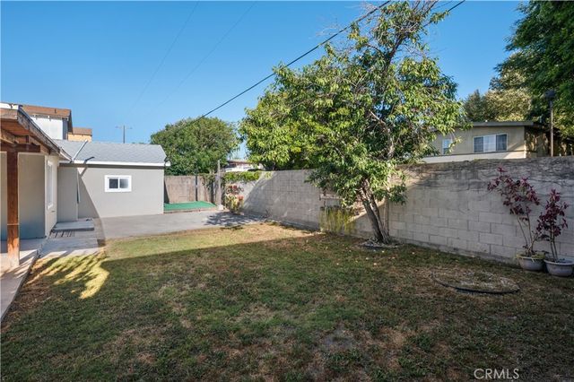 46 Pleasant Street, Long Beach, CA 90805