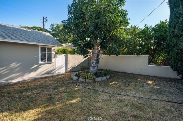 46 Pleasant Street, Long Beach, CA 90805