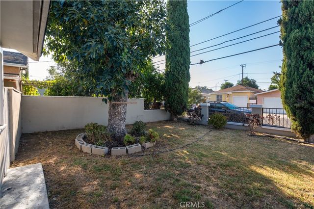 46 Pleasant Street, Long Beach, CA 90805