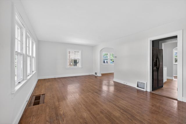 1109 S Webster Street, Jackson, MI 49203