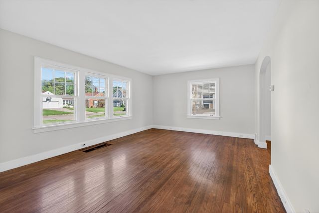 1109 S Webster Street, Jackson, MI 49203