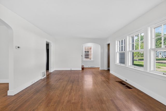 1109 S Webster Street, Jackson, MI 49203
