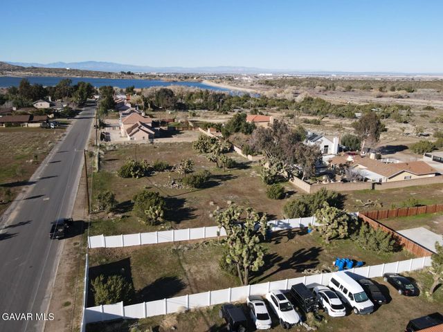 36447 Rozalee Drive, Palmdale, CA 93550