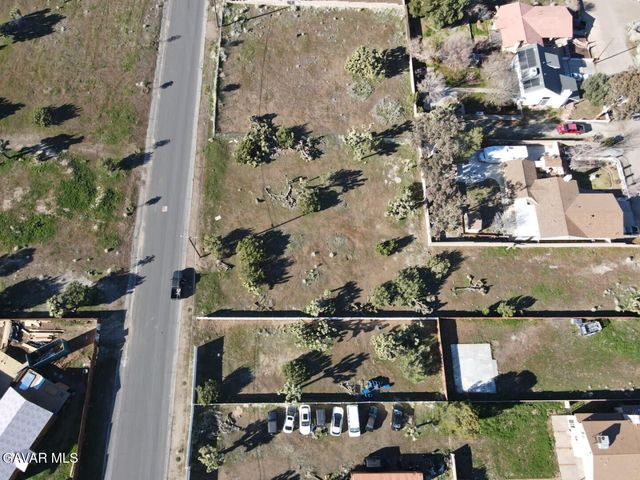 36447 Rozalee Drive, Palmdale, CA 93550