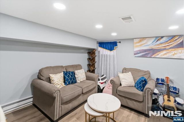 87 17th Street, Paterson, NJ 07524